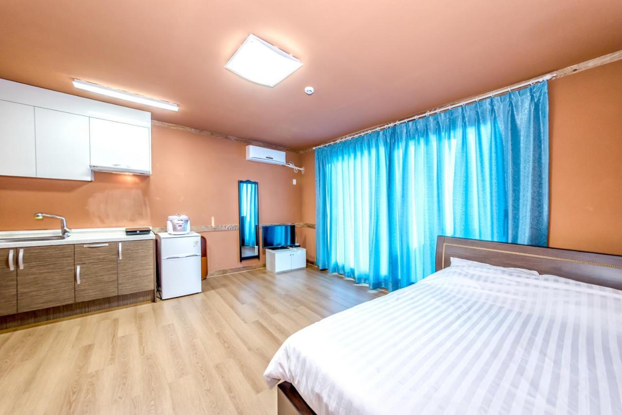 Lohas Pension Seogwipo Exterior photo