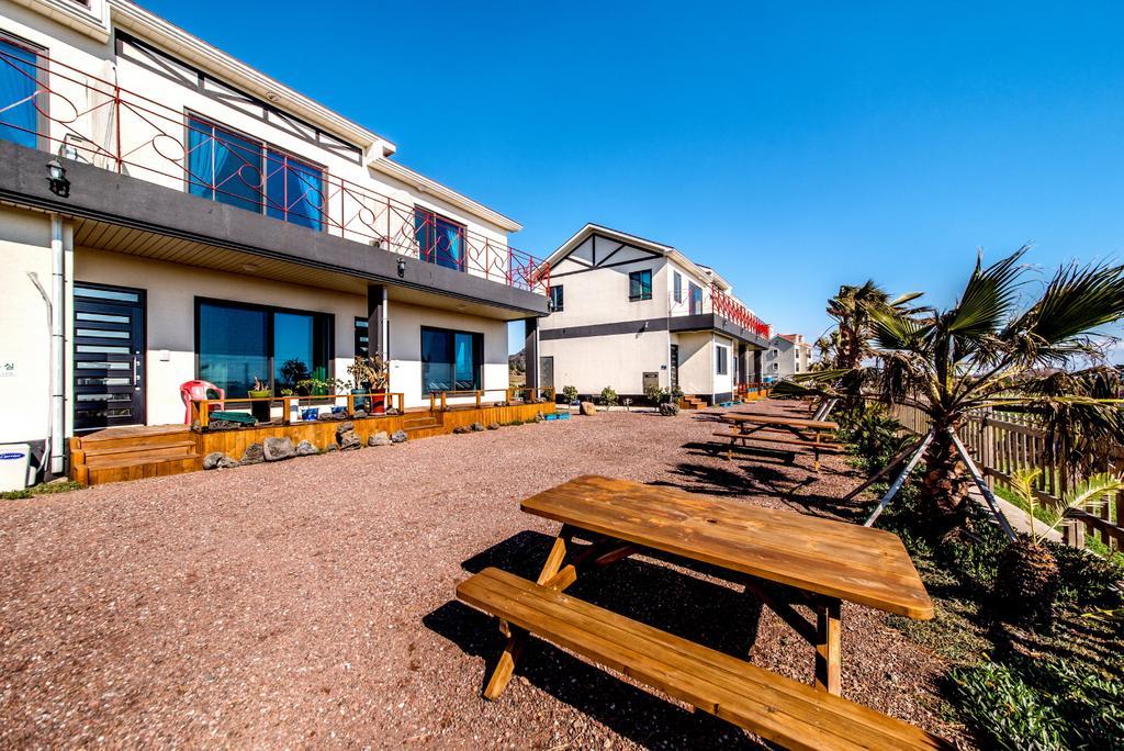 Lohas Pension Seogwipo Exterior photo
